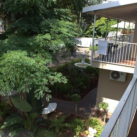 Purple Olive Guest House Pretoria Exterior photo