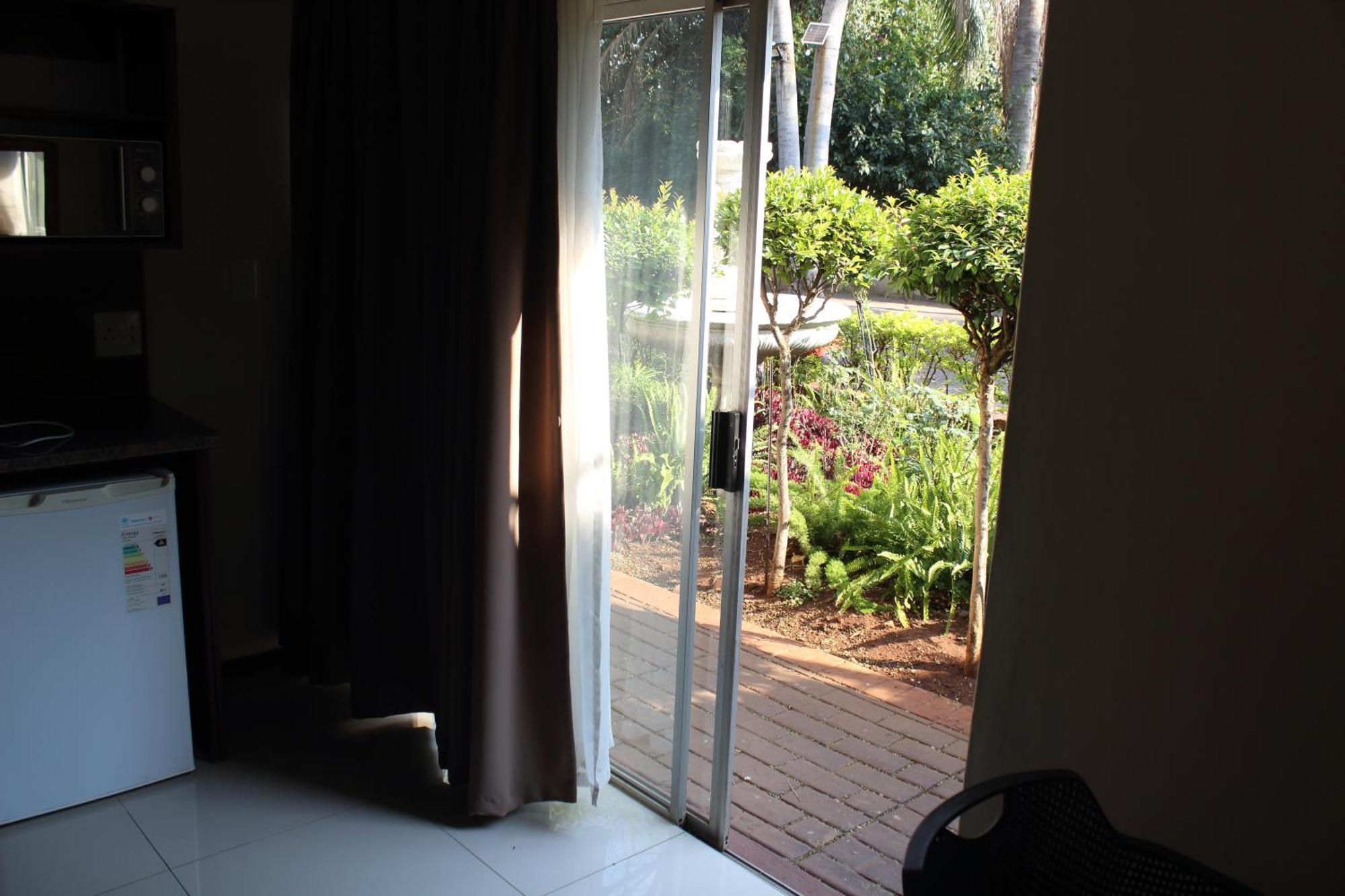 Purple Olive Guest House Pretoria Exterior photo