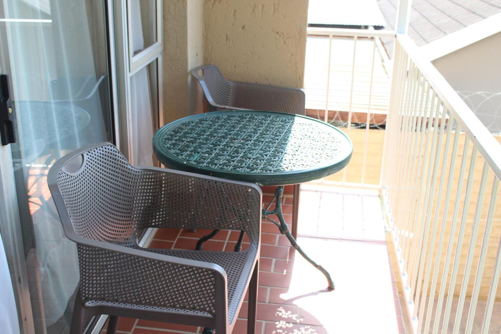 Purple Olive Guest House Pretoria Exterior photo