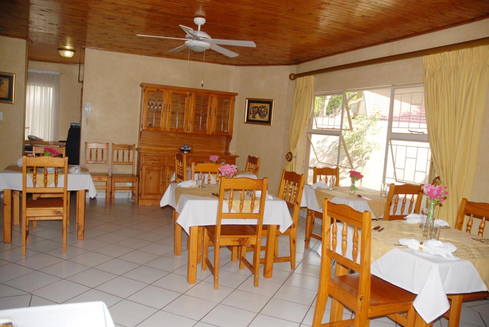 Purple Olive Guest House Pretoria Exterior photo