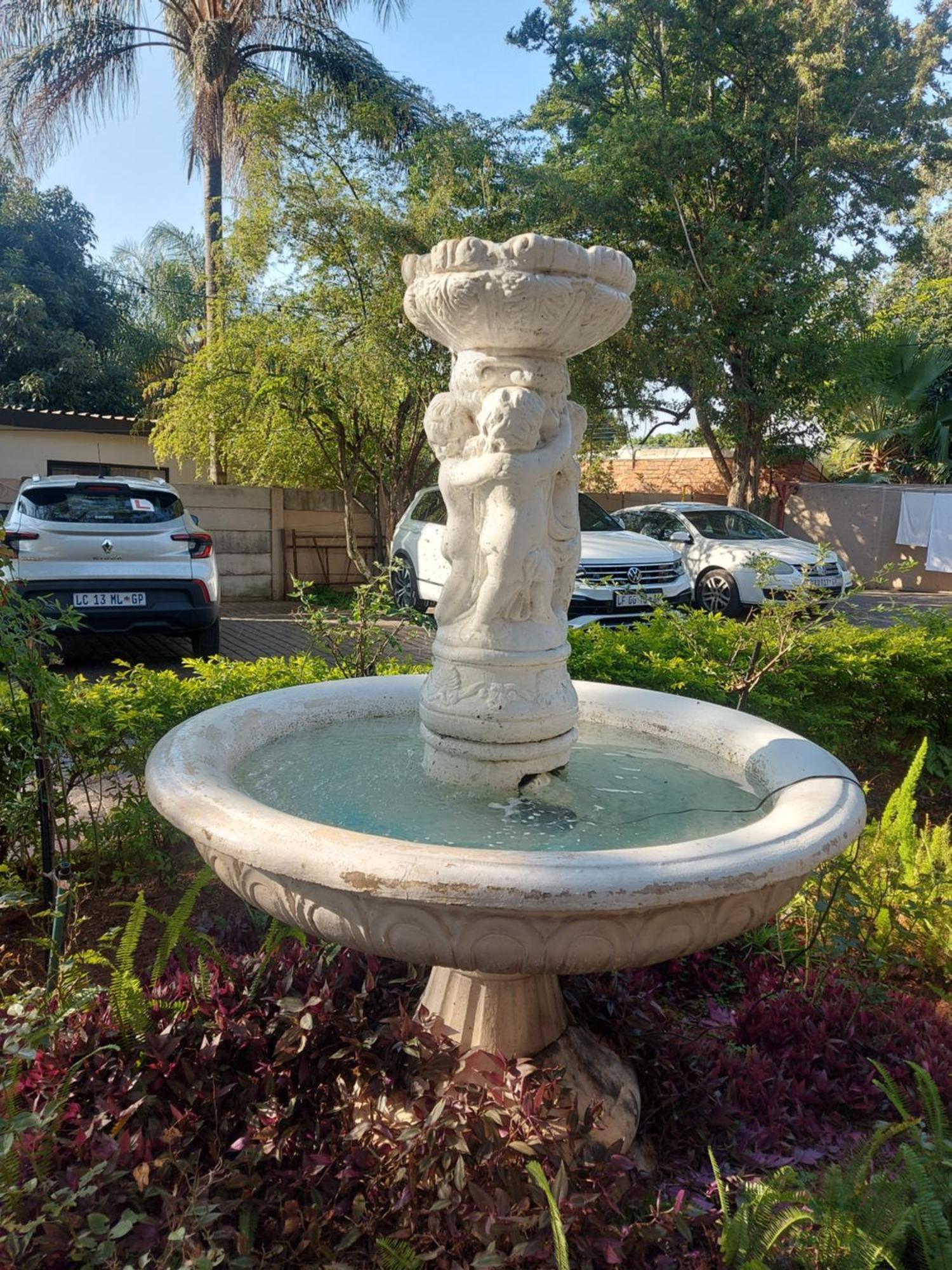 Purple Olive Guest House Pretoria Exterior photo