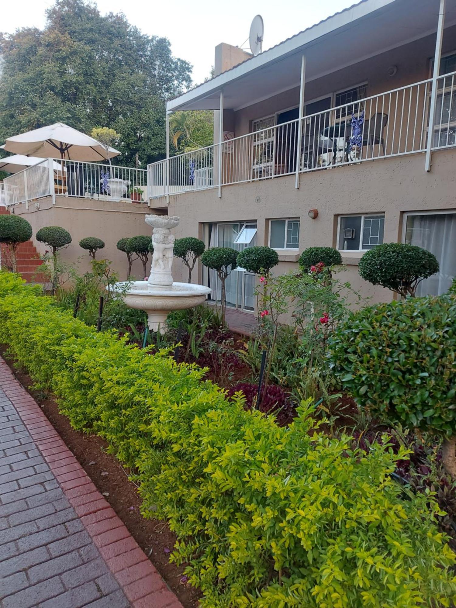 Purple Olive Guest House Pretoria Exterior photo
